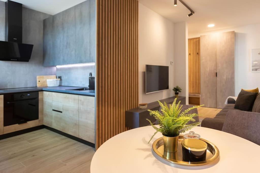 Appartamento Flat4Us#Cozy#Freeparking#5People Zagabria Esterno foto